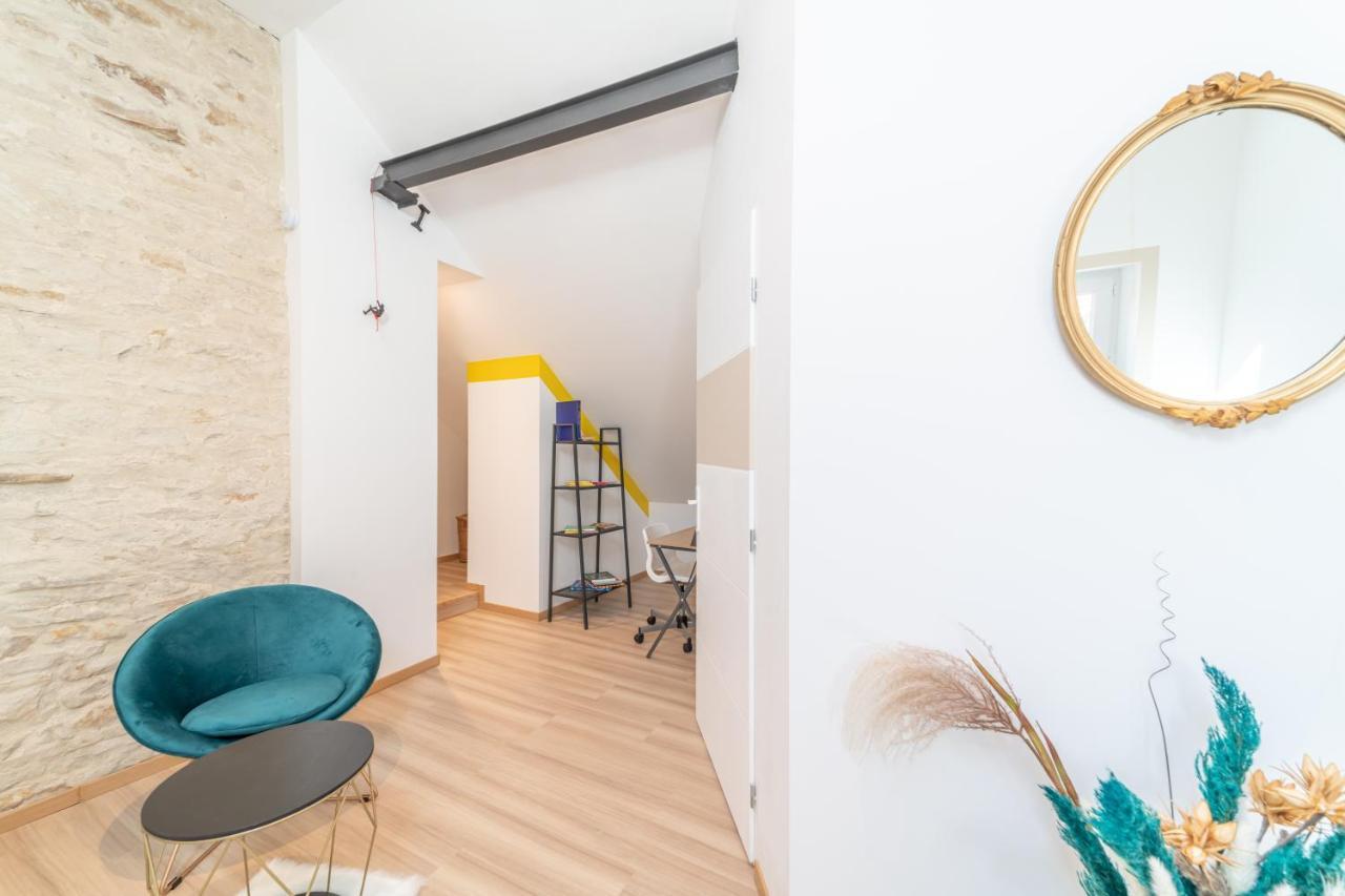 Côté Cour, 3 chambres, terrasses, jardin privé avec terrain de pétanque, cave voutée Corgoloin Exterior foto
